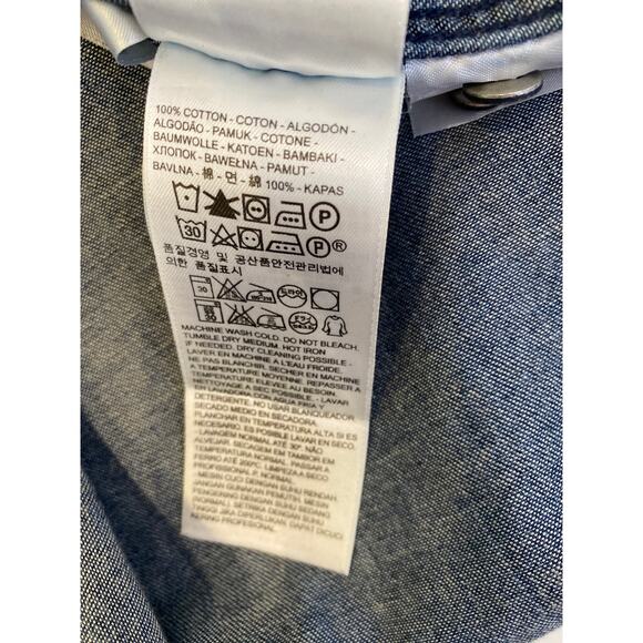 Levi’s Casual Blue Button Down Denim Long Sleeve Women’s Shirt EUC Sz M Cotton - Picture 7 of 12